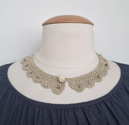 Gold Collar (08)